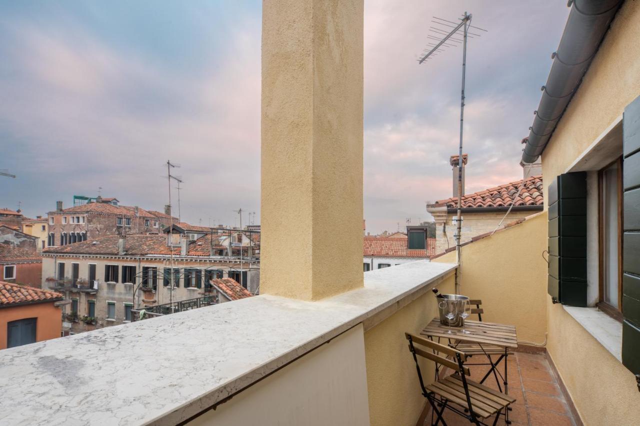 Bright Apartment On Venetian Roofs R&R Zewnętrze zdjęcie